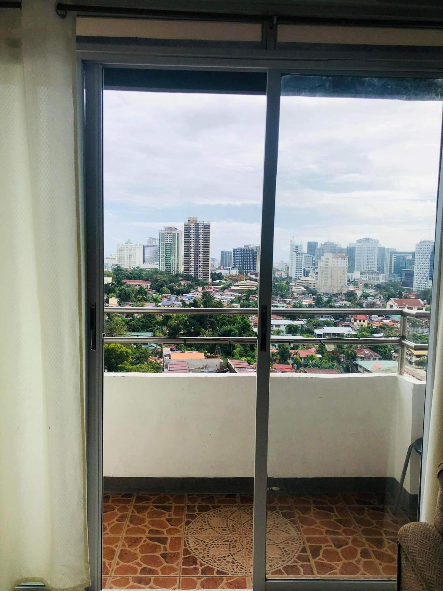 Obaid Condotels Cebu Exteriör bild