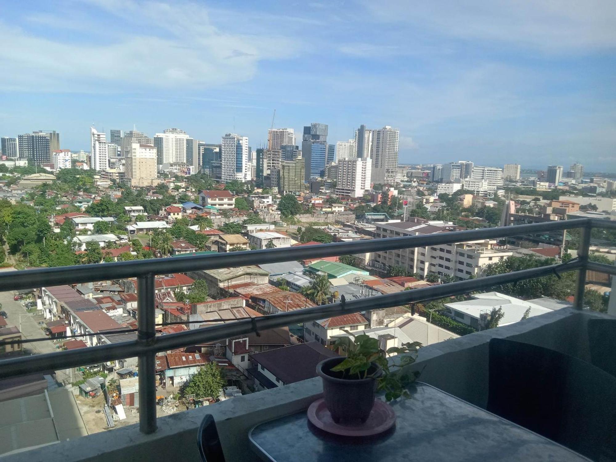 Obaid Condotels Cebu Exteriör bild